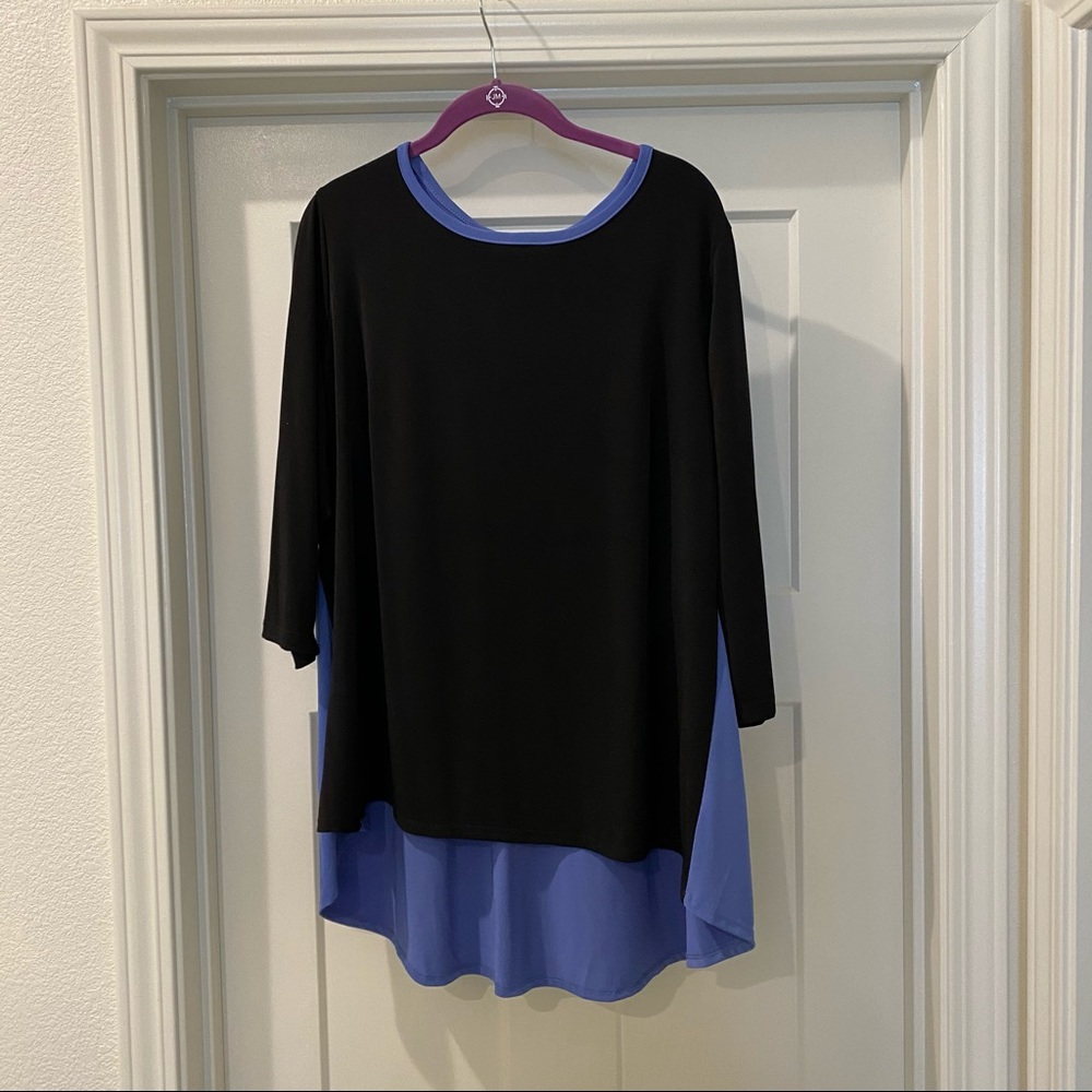 Susan Graver liquid knit high low top size 1 X